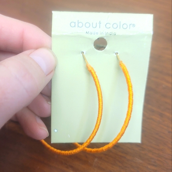 Hoop earrings - Picture 2 of 2